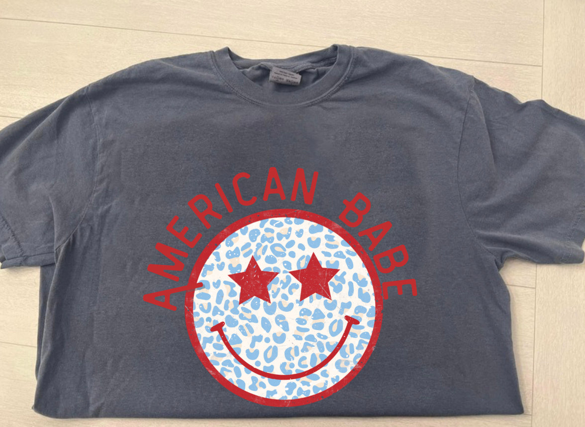 American Smiley Adult Short Sleeve Tee